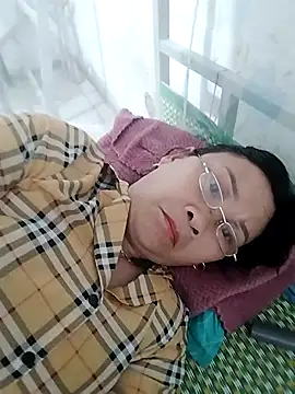 miko nyan2006 online show from 4, 4, 2026