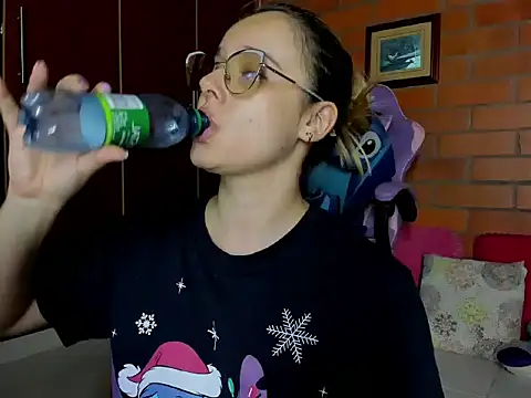 cristalprincess  online show from 16, 4, 2026