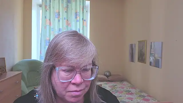 Emma Eclipsee online show from 25, 3, 2026
