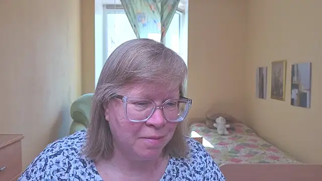 Emma Eclipsee online show from 9, 5, 2026