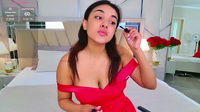 Snapshot of Luna_Cortier chatting on 10, 5, 2026 Luna Cortier online show from 10, 5, 2026