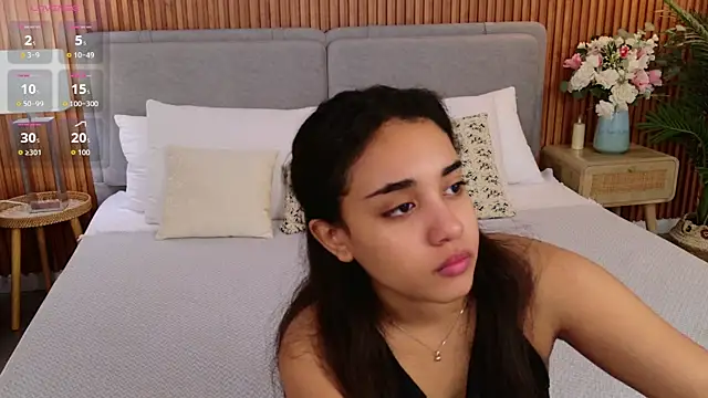 Snapshot of Luna_Cortier chatting on 3, 6, 2026 Luna Cortier online show from 3, 6, 2026