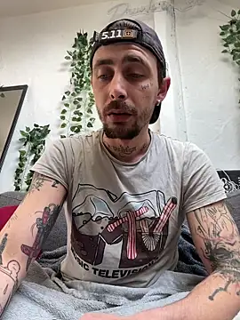 Piratee666 online show from 5, 3, 2026