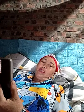 lena-cute online show from 4, 3, 2026