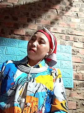 lena-cute online show from 18, 2, 2026