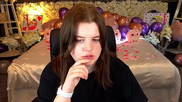 Snapshot of KristiFoxy chatting on 21, 2, 2026 KristiFoxy online show from 21, 2, 2026