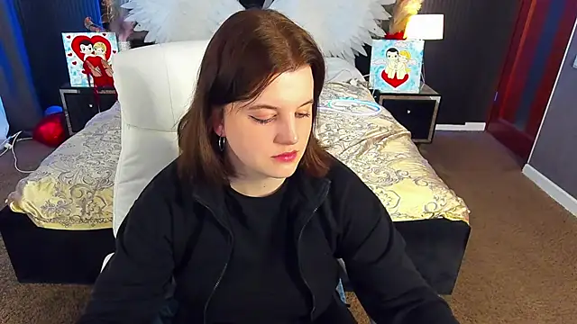 KristiFoxy online show from 8, 4, 2026