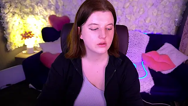 KristiFoxy online show from 28, 4, 2026