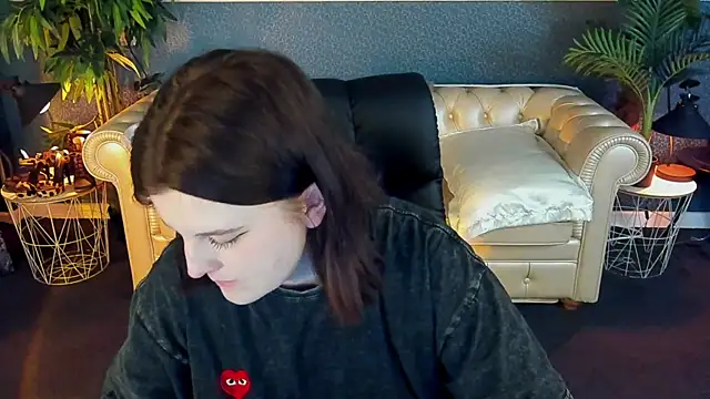 KristiFoxy online show from 11, 5, 2026