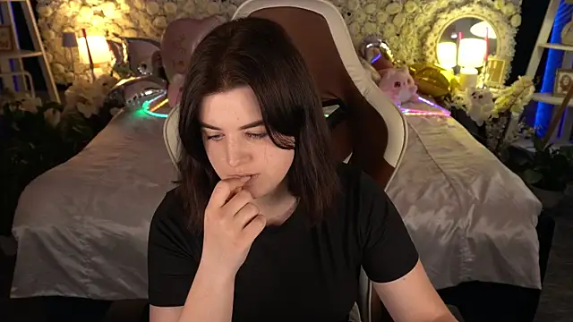 KristiFoxy online show from 3, 6, 2026