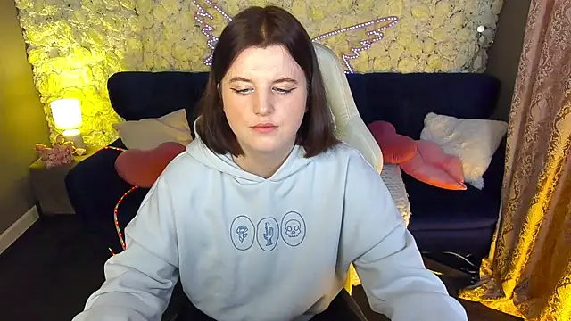 KristiFoxy online show from 17, 3, 2026