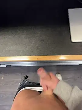 Robertocavall online show from 20, 2, 2026