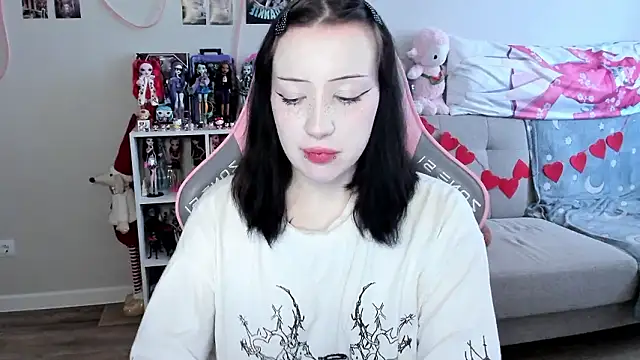 MollysLand online show from 24, 3, 2026