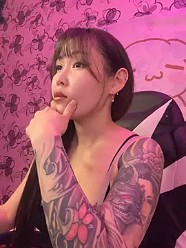 Snapshot of YukiiTYAN chatting on 8, 5, 2026 YukiiTYAN online show from 8, 5, 2026