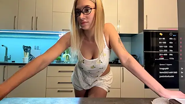 SoftnessMila online show from 11, 3, 2026