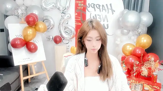 hotgirl0111 online show from 20, 2, 2026