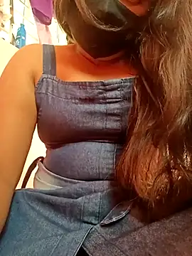 Snapshot of vyshali_vyshu chatting on 6, 2, 2026 vyshali vyshu online show from 6, 2, 2026