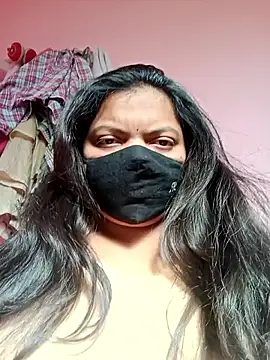 Snapshot of vyshali_vyshu chatting on 5, 2, 2026 vyshali vyshu online show from 5, 2, 2026