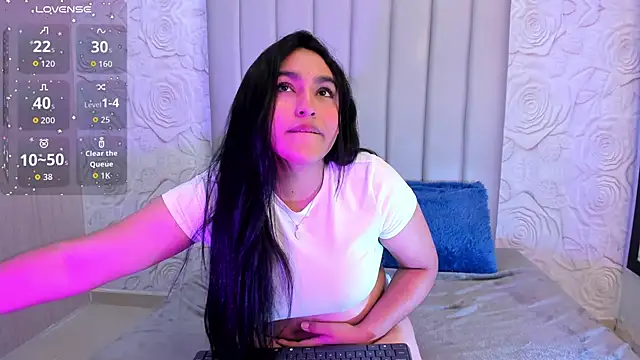 Lya dubois  online show from 11, 2, 2026