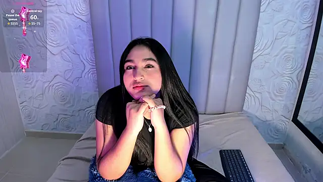 Lya dubois  online show from 4, 3, 2026