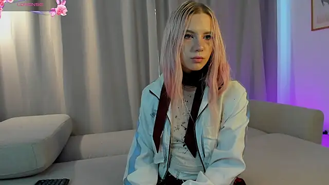 SimonaKaroly online show from 17, 2, 2026