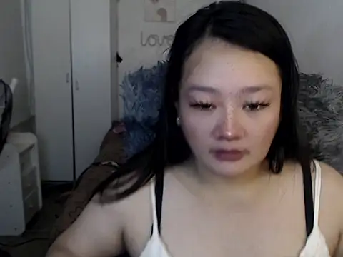 UrLovelyWetPussy online show from 26, 2, 2026