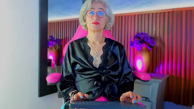 miss monserrate01 online show from 13, 4, 2026