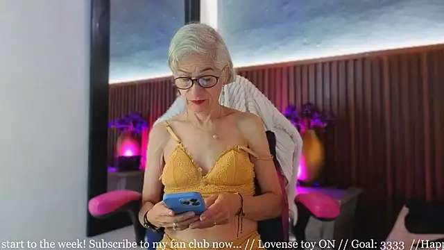 miss monserrate01 online show from 20, 2, 2026