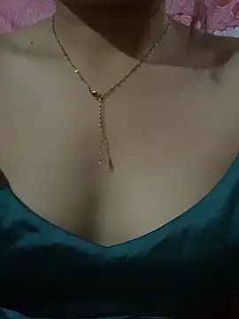 yuii-717 online show from 6, 2, 2026