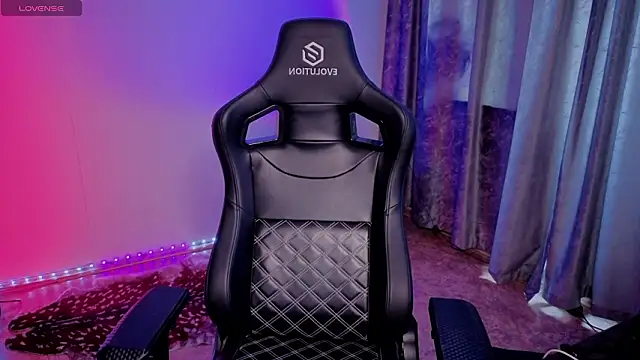 alice charm  online show from 21, 3, 2026