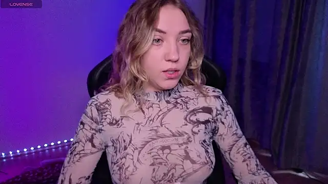 Snapshot of alice_charm_ chatting on 23, 2, 2026 alice charm online show from 23, 2, 2026