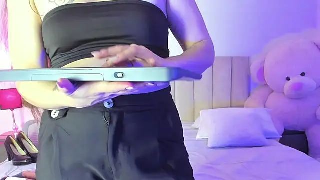 Snapshot of AmberRaiden chatting on 19, 2, 2026 AmberRaiden online show from 19, 2, 2026