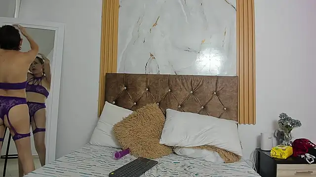 Snapshot of Candyfox2606 chatting on 15, 2, 2026 Candyfox2606 online show from 15, 2, 2026