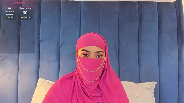 fatimarab   online show from 12, 2, 2026