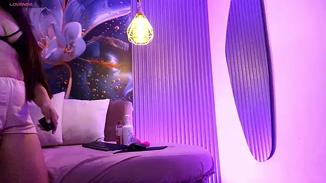 Snapshot of rouxinferno_cr chatting on 25, 2, 2026 rouxinferno cr online show from 25, 2, 2026