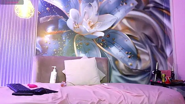 Snapshot of rouxinferno_cr chatting on 2, 3, 2026 rouxinferno cr online show from 2, 3, 2026