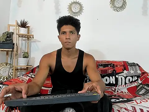 Yoel hot2004 online show from 13, 2, 2026