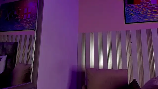 nina glow online show from 21, 6, 2026