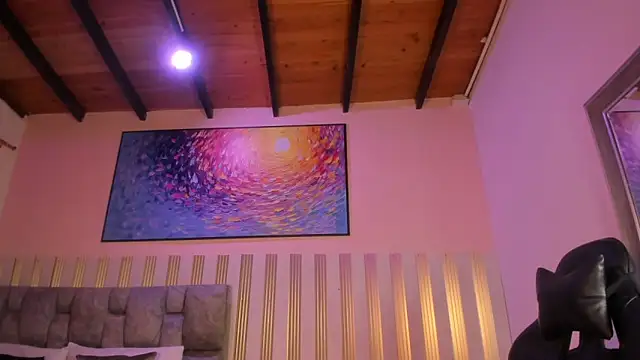 nina glow online show from 17, 4, 2026