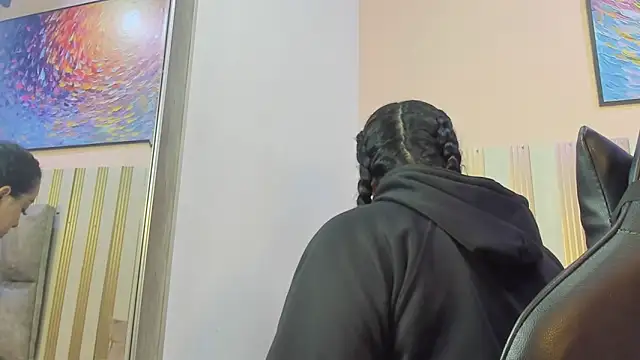 nina glow online show from 20, 3, 2026