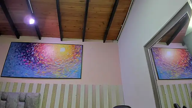 nina glow online show from 10, 4, 2026