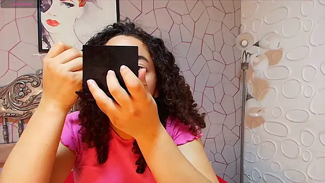 meganrousx online show from 25, 3, 2026