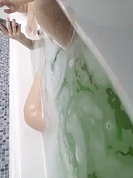 Snapshot of MonyFlorin68 chatting on 6, 2, 2026 MonyFlorin68 online show from 6, 2, 2026