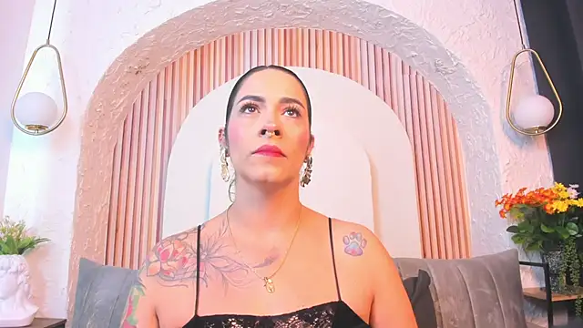 violet scott  online show from 2, 6, 2026