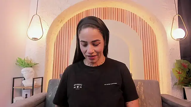 violet scott  online show from 5, 3, 2026