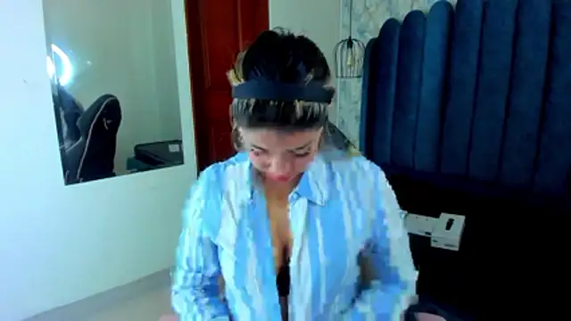 Dahiana Dmour  online show from 14, 4, 2026