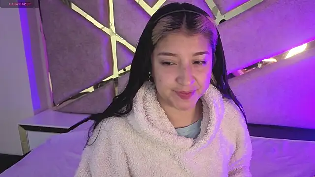 Dahiana Dmour  online show from 10, 3, 2026