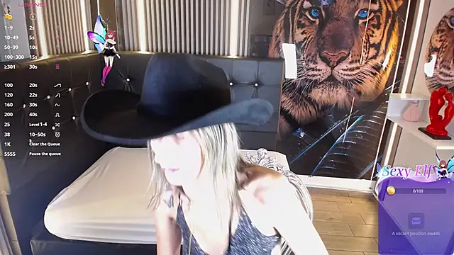 Snapshot of Karolyn_rousse chatting on 4, 2, 2026 Karolyn rousse online show from 4, 2, 2026