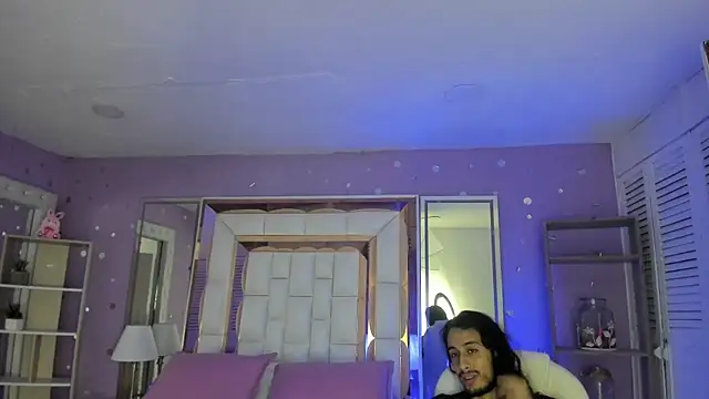 Goldentemptation  online show from 6, 7, 2026