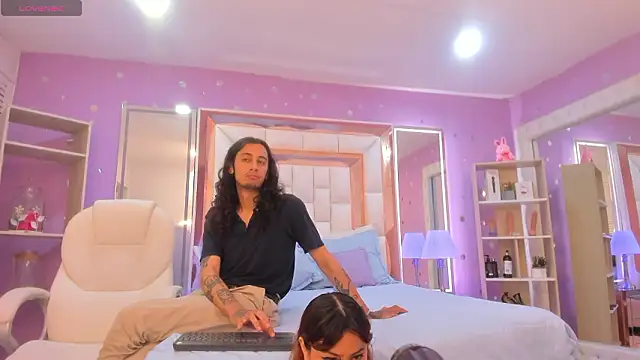 Goldentemptation  online show from 25, 3, 2026